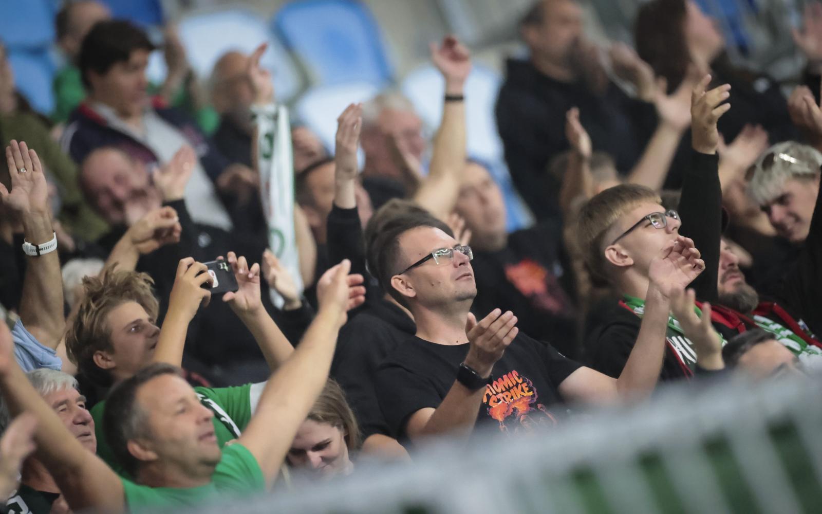 MTK Budapest PaksiFCAI6I115742442508